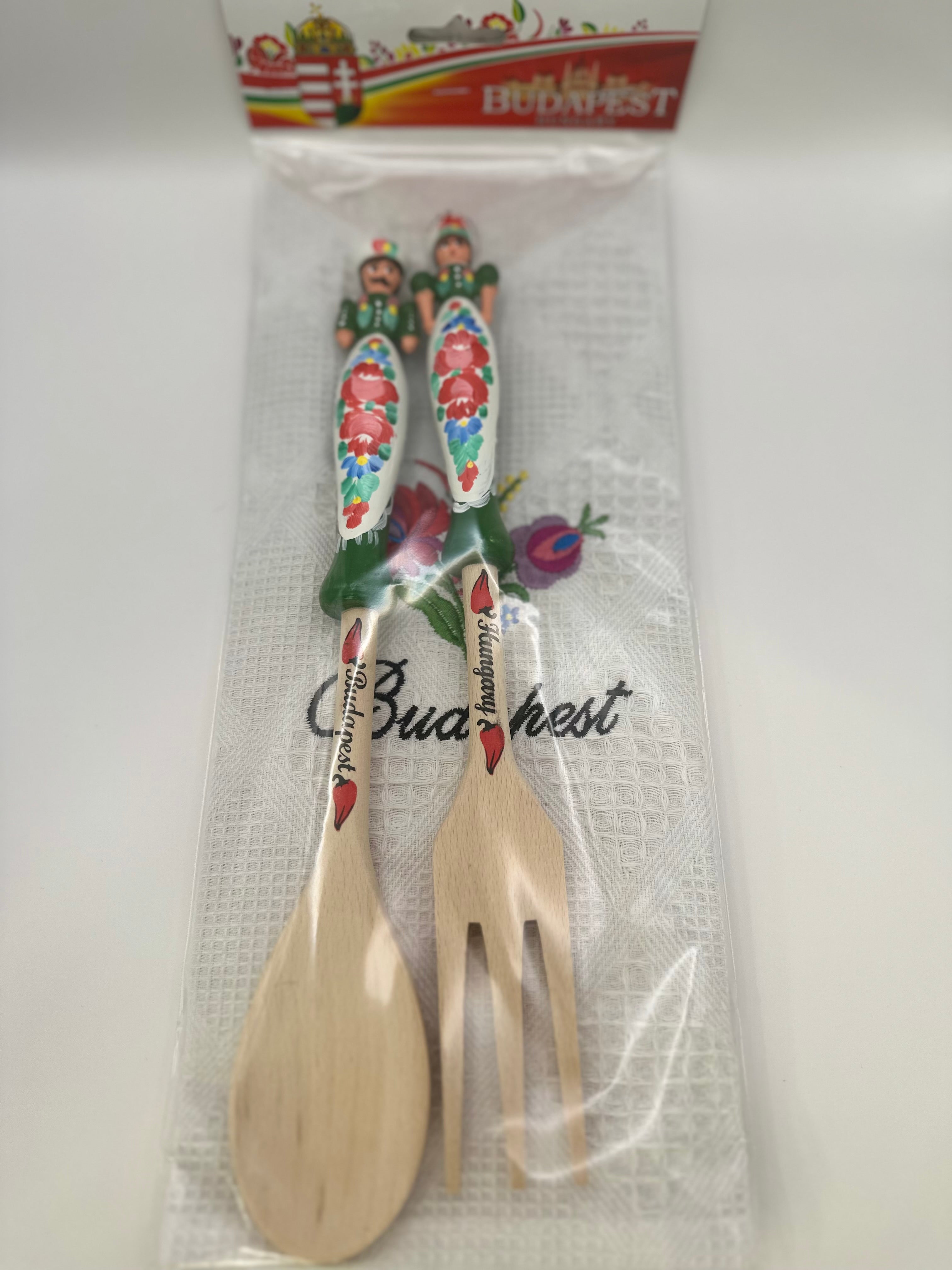 Konyha ruha+fakanál+villa