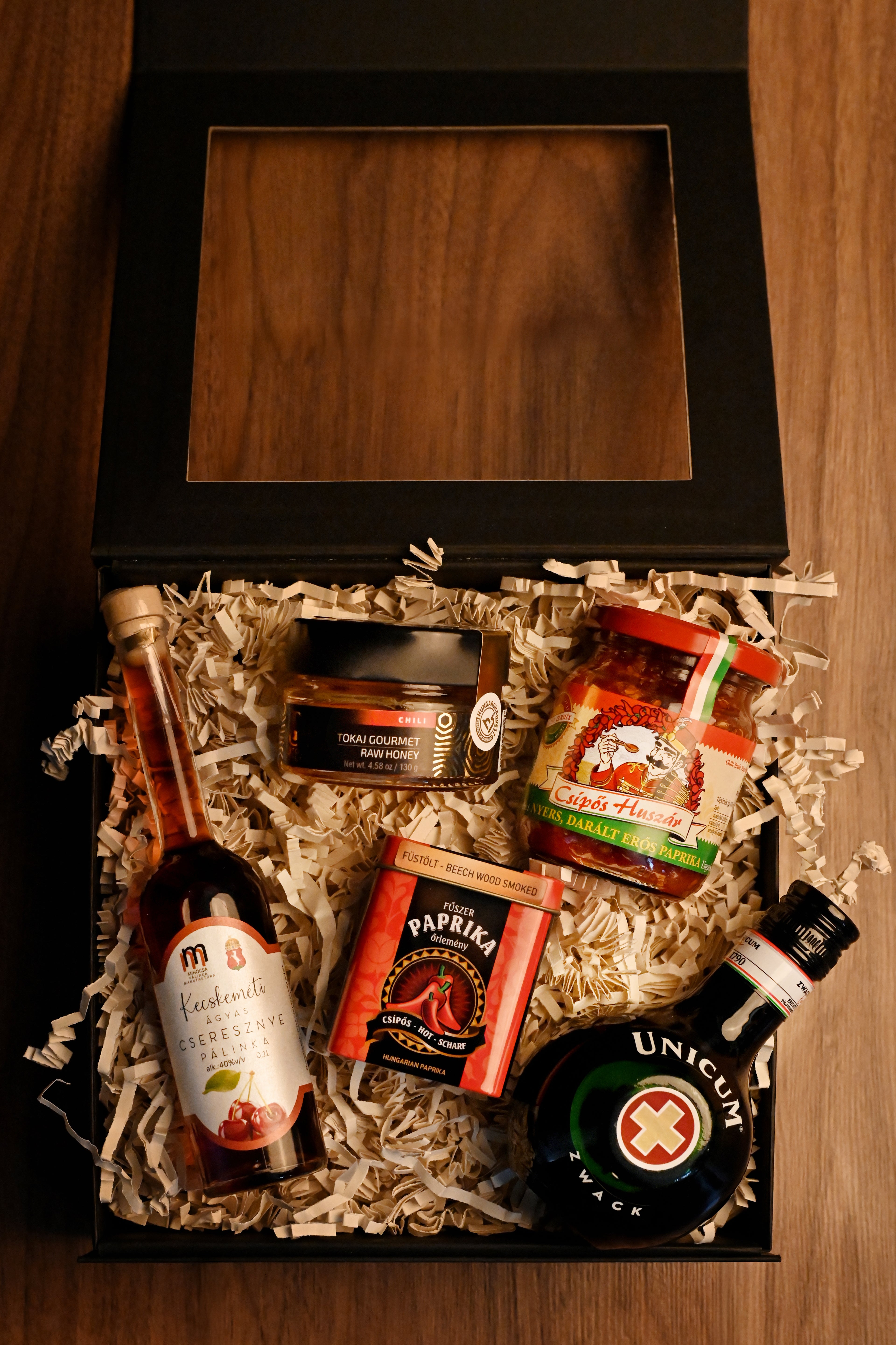 Unicum és Pálinka Ajándékcsomag – Magyaros Ízek és Erő