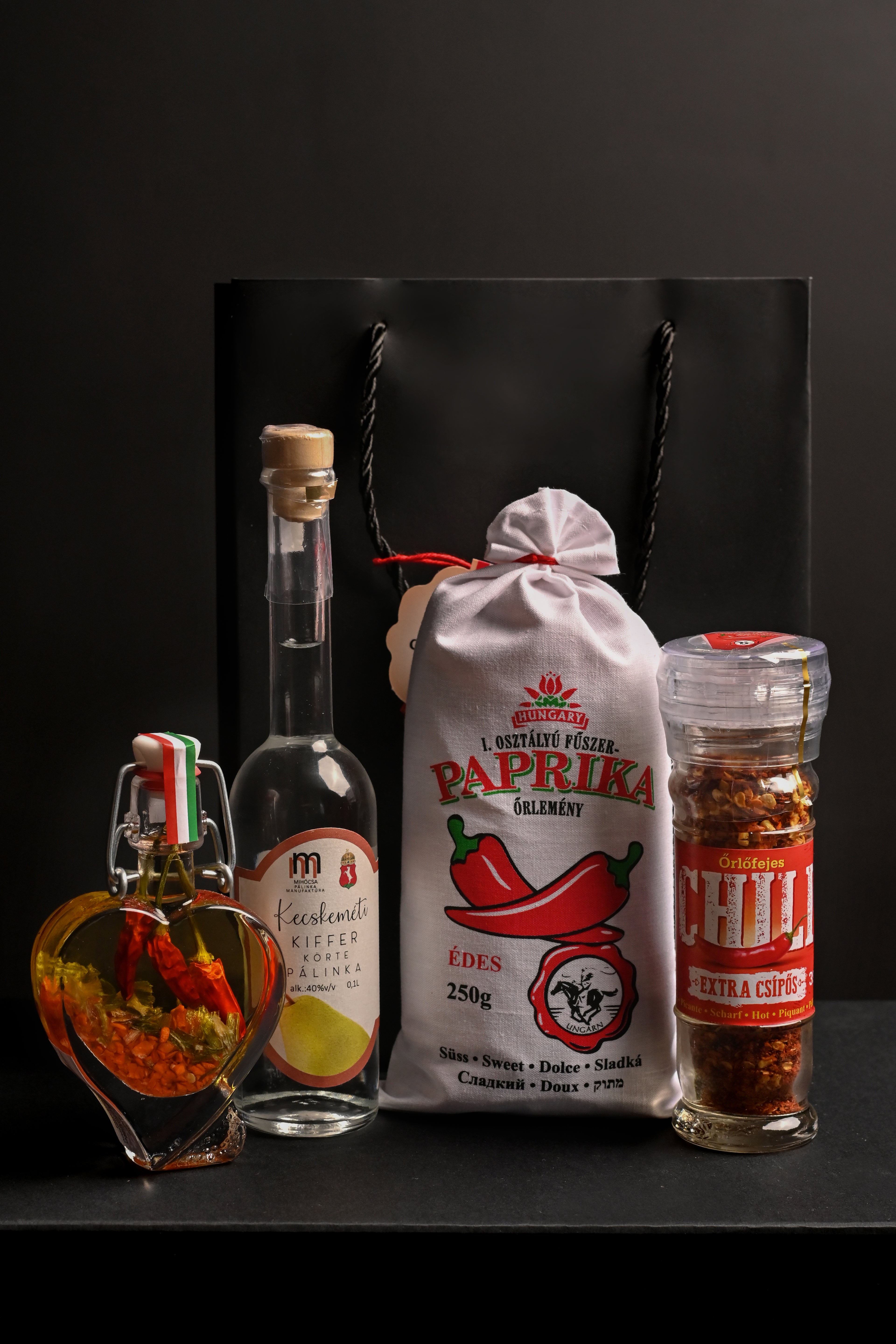 Pálinka, Paprika és Csípős Fűszer Ajándékcsomag